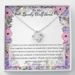 Beautiful Love Knot Pendant Necklace For Your Girlfriend